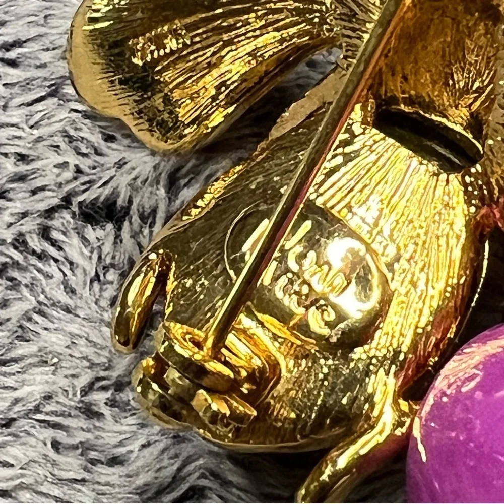 Joan Rivers Amber Resin and Crystal Bee Pin